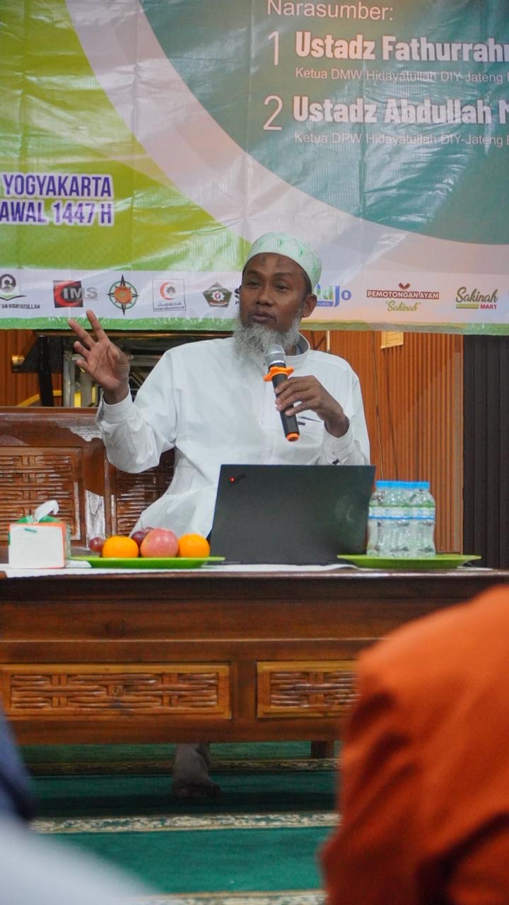 Kaji Geopolitik, Ustadz Fathurrahman Ajak Kader Hidayatullah DIY-Jateng Selatan Kedepankan Sikap Wasatiyyah